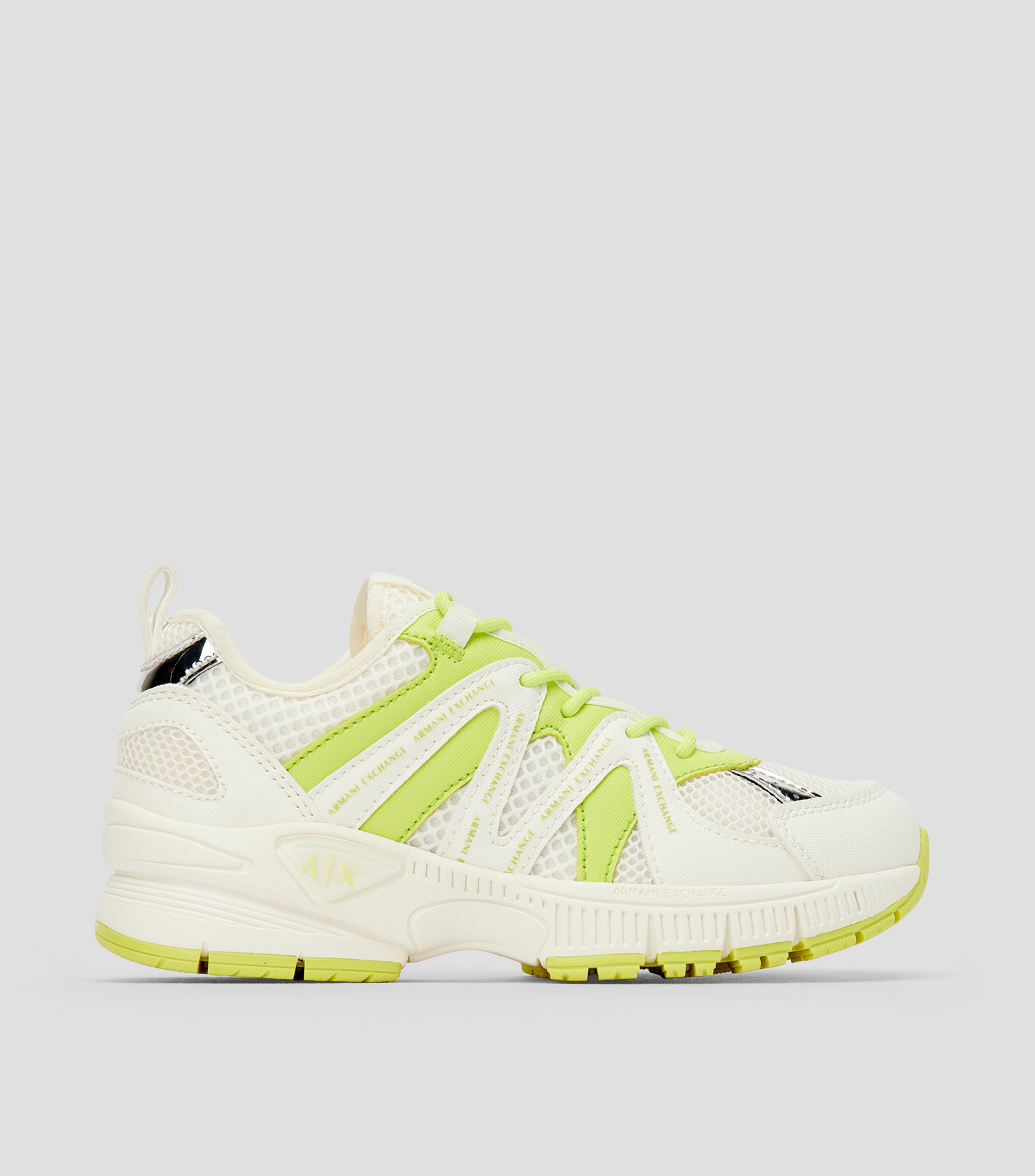 Tenis Casuales con logo Mujer